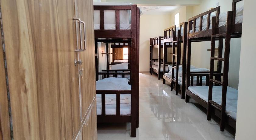 Tatsat Hostel photo