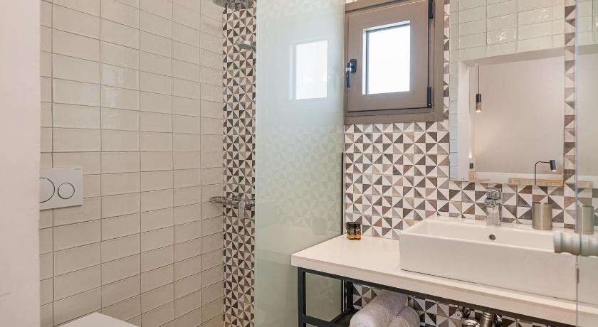 Image of DELUXE BUNGALOW 24 SQUARE M. 12