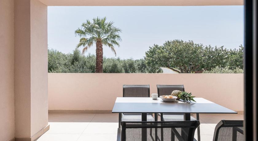 Image of MODERN STYLE STUDIO 30 SQUARE M. 1