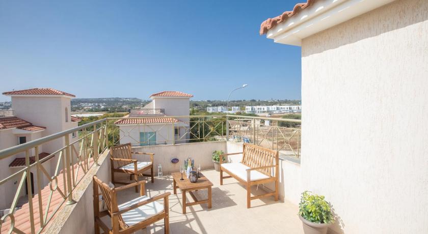 George's Villa photo