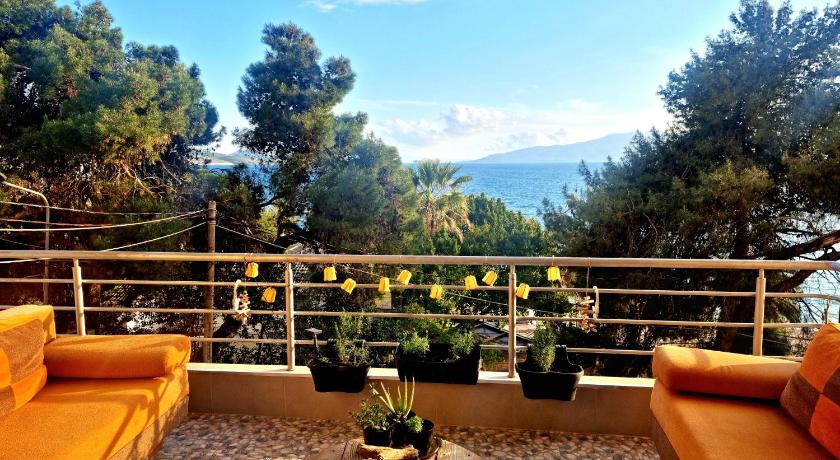 Saranda Center (above promenade) — Hotel in Saranda