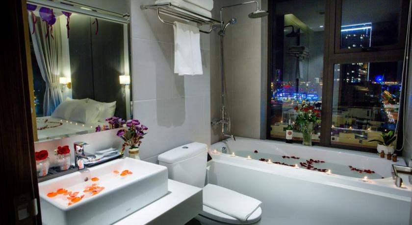 Ảnh của Suite Nhìn Ra Sông (Suite with River View) 2