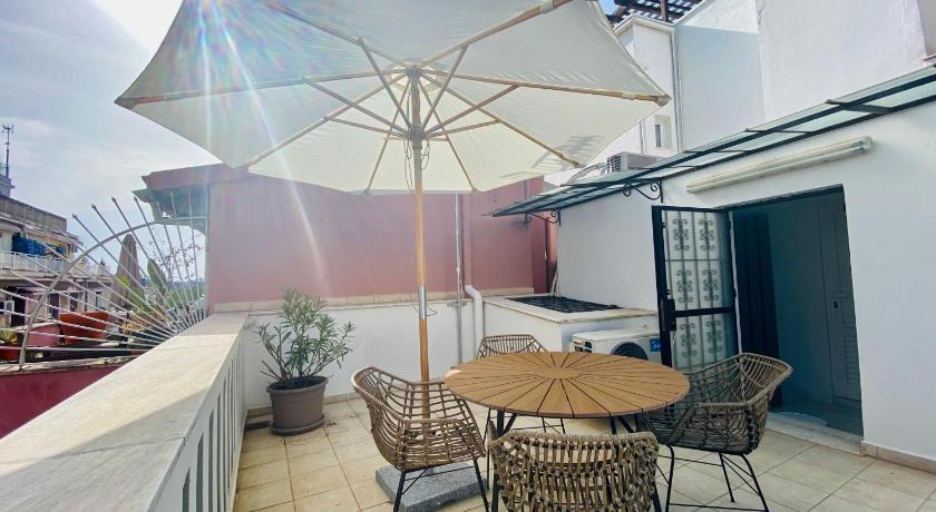 Syntagma Square: Amazing Cozy Studio - Whale photo