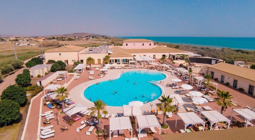 Sikania Resort &amp; Spa — Hotel in Butera