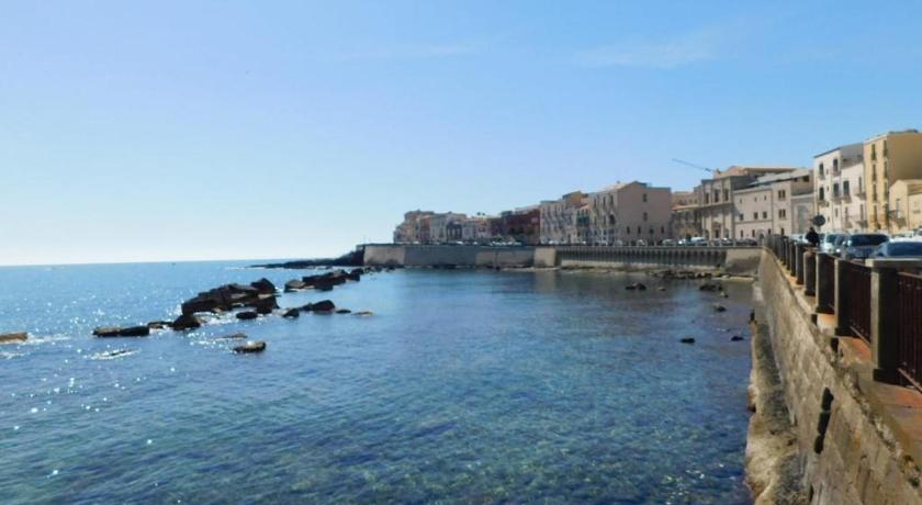 Le meraviglie del lungomare photo