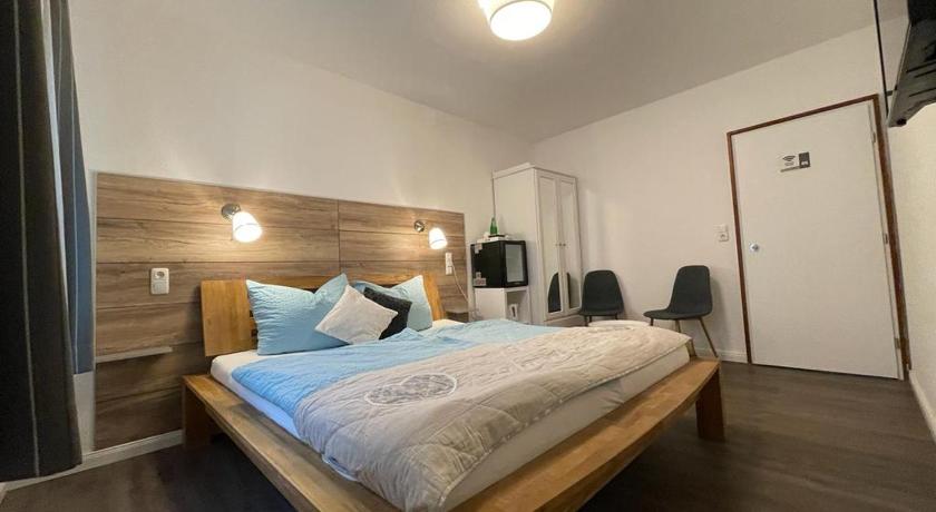 Image of Double room with private bathroom 3