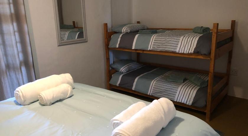 Old Cape on The Marina - The flamingo : unit 8 — Hotel in Velddrif