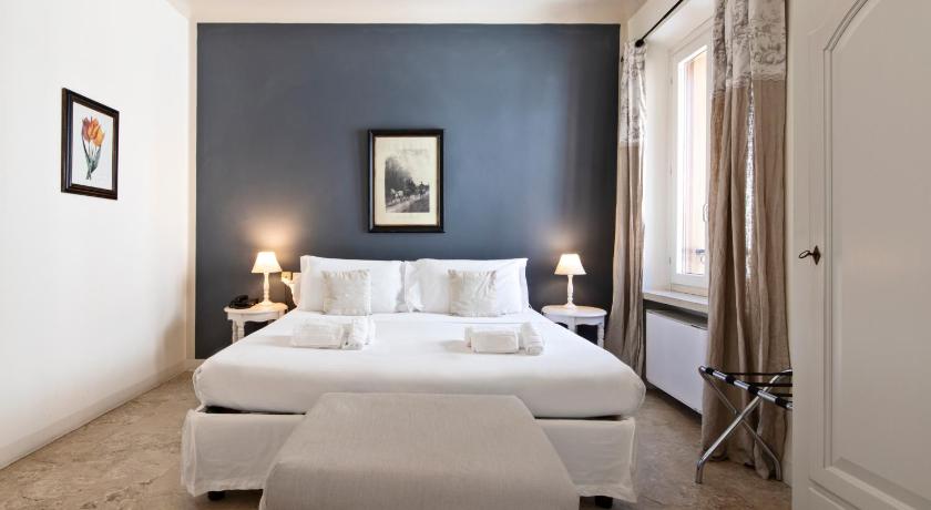 Hotel Broletto photo