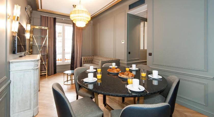 Pick A Flat's Champs Elysees Apartments - Rue Lincoln — Hotel in Paris