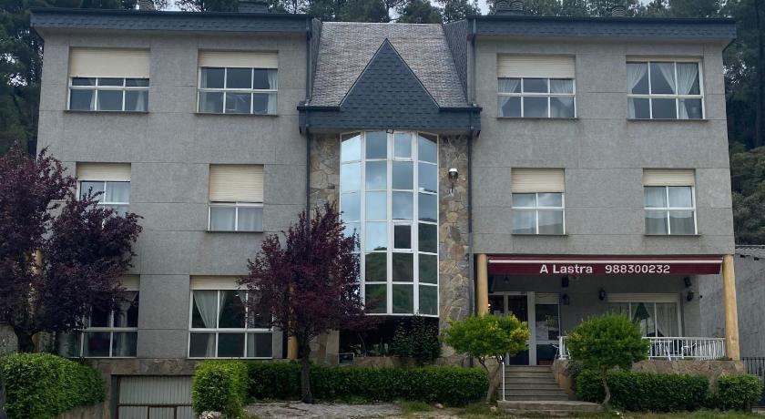 A lastra — Hotel in Valdegodos