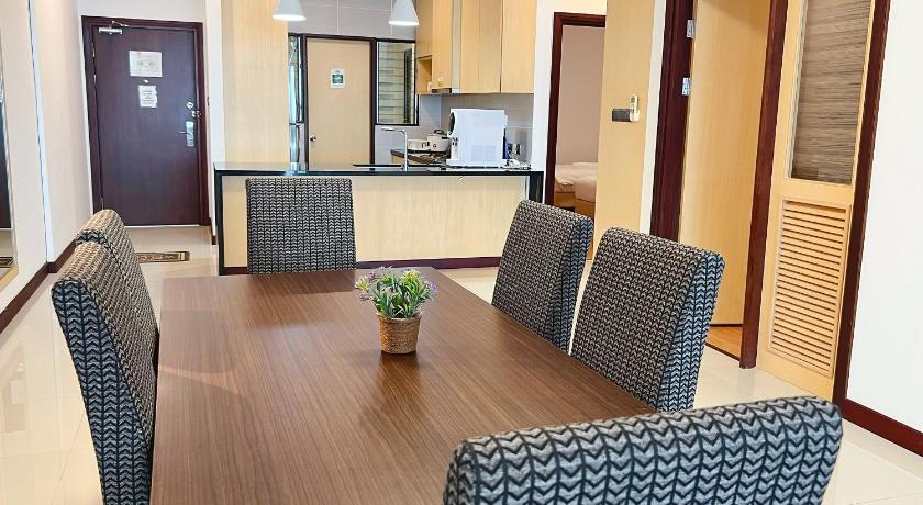 Image of Three-Bedroom Apartment 14