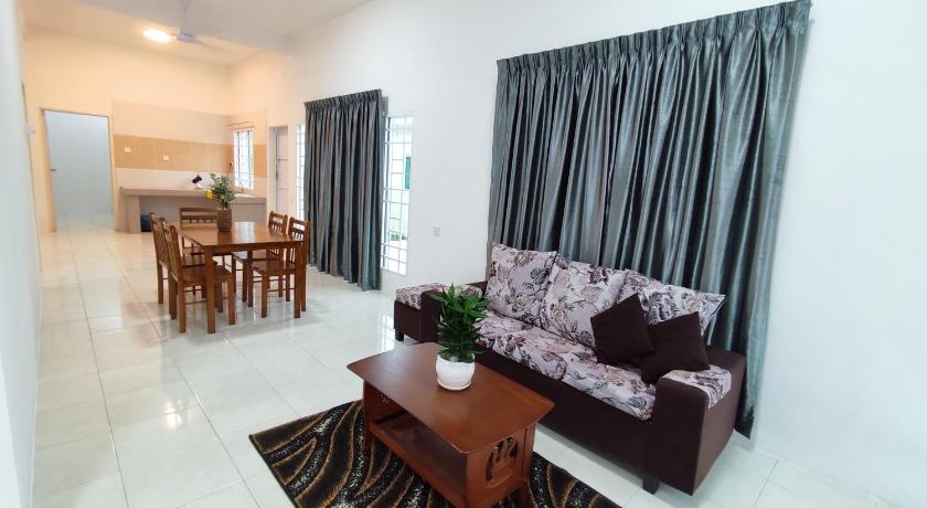 Malim Nawar holiday house photo