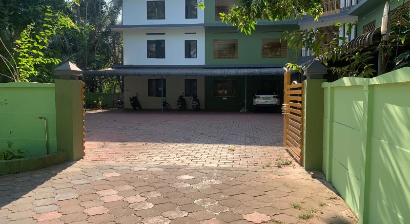 Airavatham Apartments photo