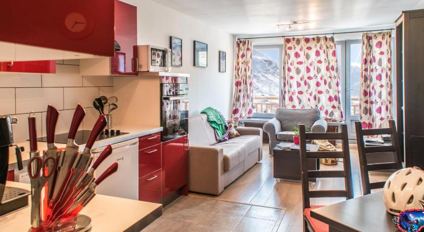 Image of Apartment with Mountain View 1