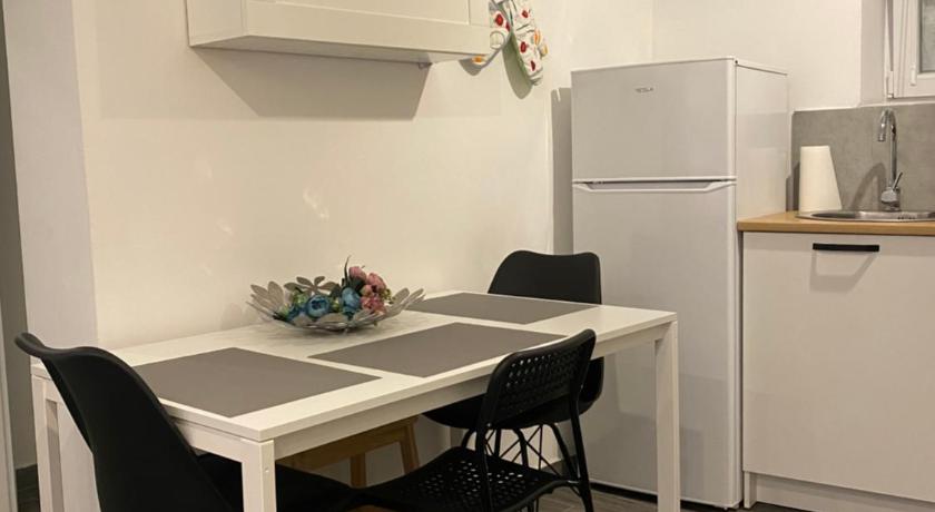 베오그라드 Bibi's apartment 3성급 싱글룸 수영장