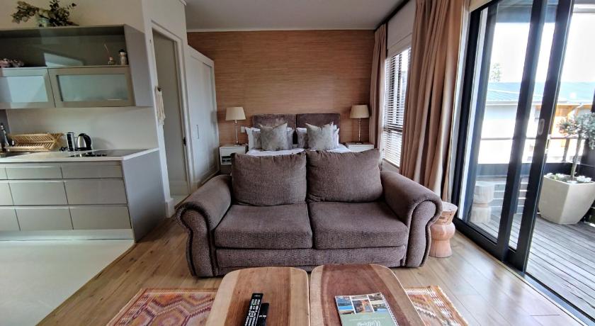 210 Gallery Luxury Studio Apartment photo