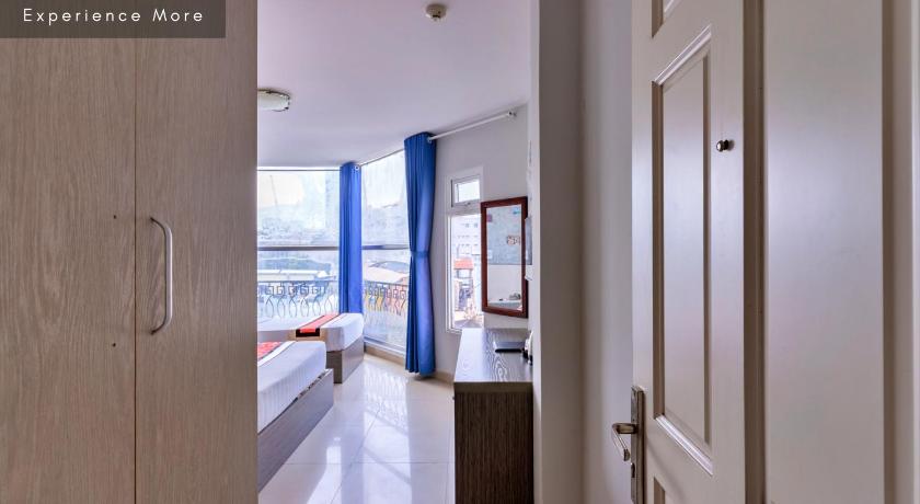 Image of Family Room with City View 3
