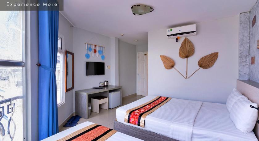Image of Family Room with City View 1