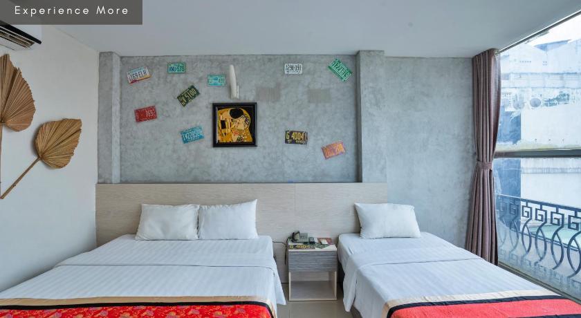 Image of Family Room with City View 0