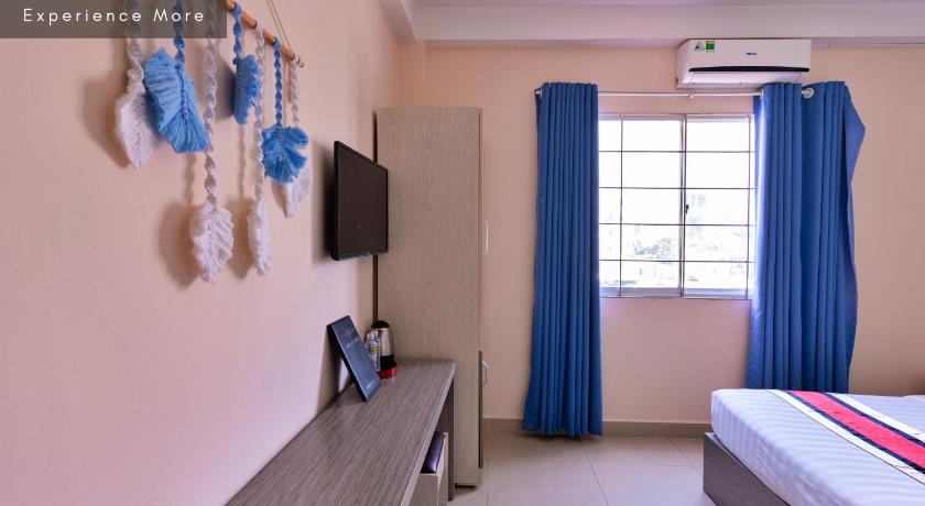 Image of Deluxe Double Room with Window 5
