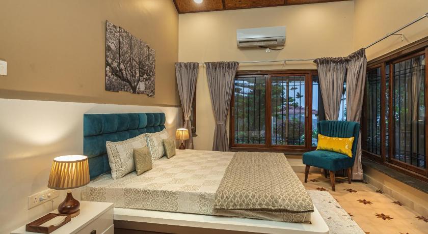 SaffronStays Verandah by the Valley, Panchgani - luxury villa and treehouse with beautiful valley an photo
