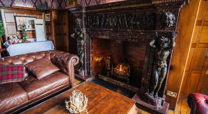 Court Colman Manor photo