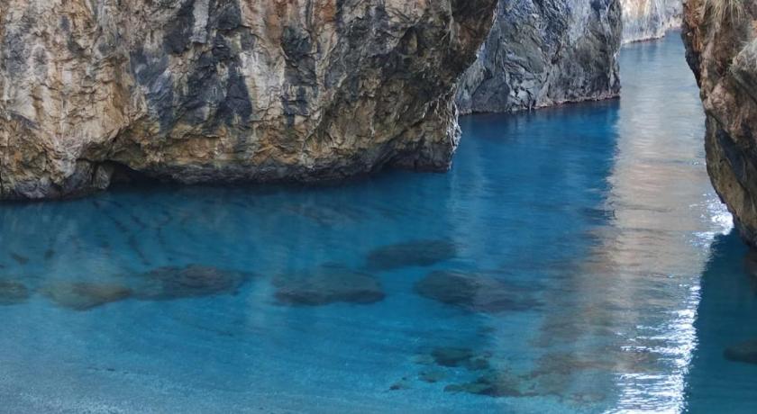La casa del sole (arcomagno San Nicola Arcella)