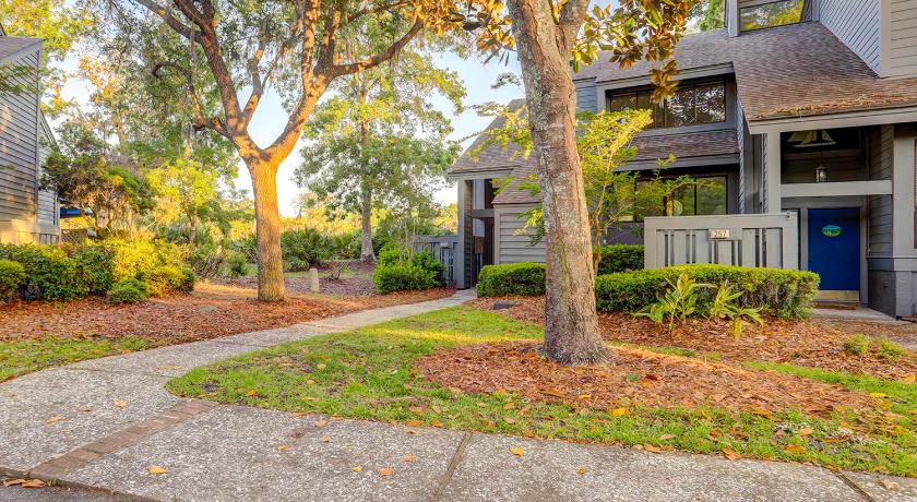 Turnberry Village 258 photo