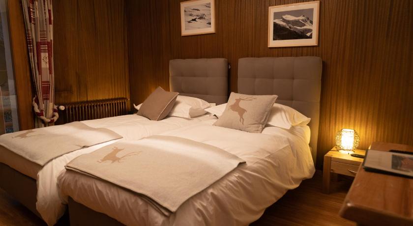 Image of Standard Twin Room - No View 1