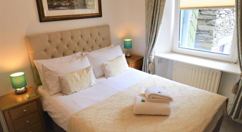 All Seasons Guest House — Hotel in Windermere
