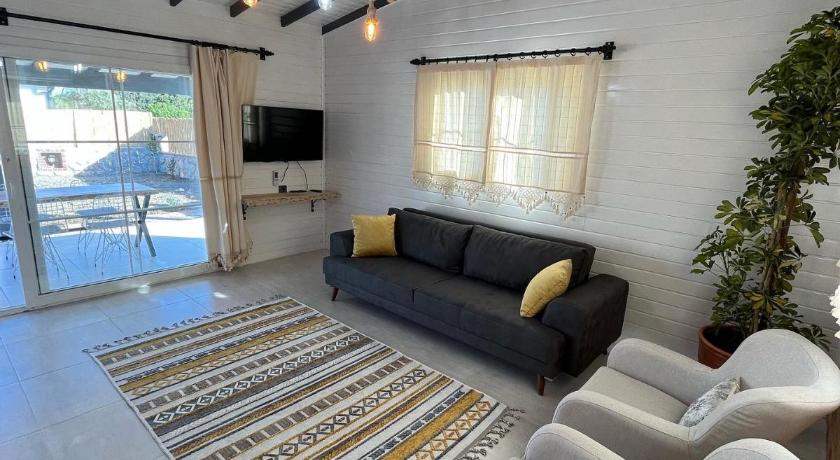 Yalangoch yangiliklar boshlovchilari onlayn