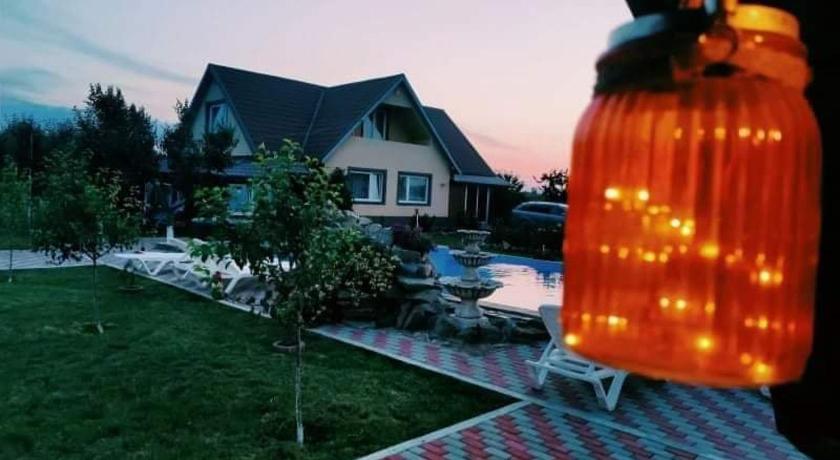 Pensiunea Casa la Cabană Girov
