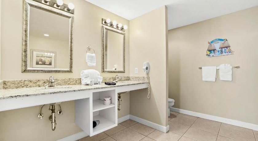Image of Two-Bedroom Apartment 2103E. 8