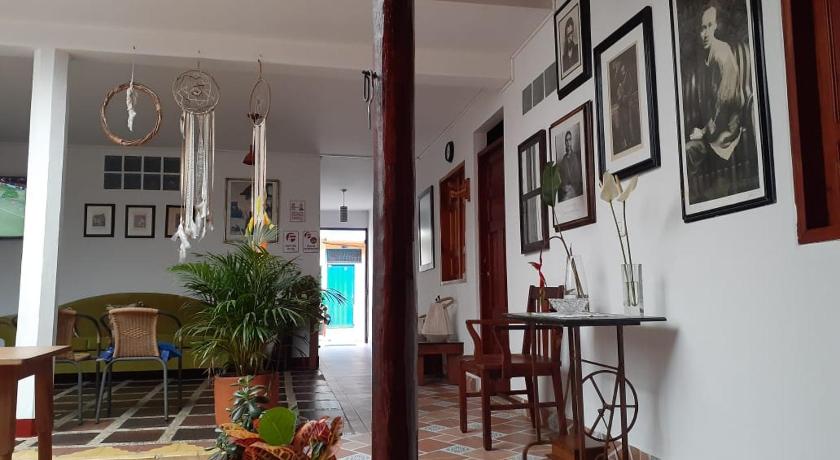 Hostal La Comedia — Hotel in Jardin