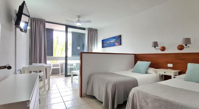 Apartamentos Ciudad Jardin photo