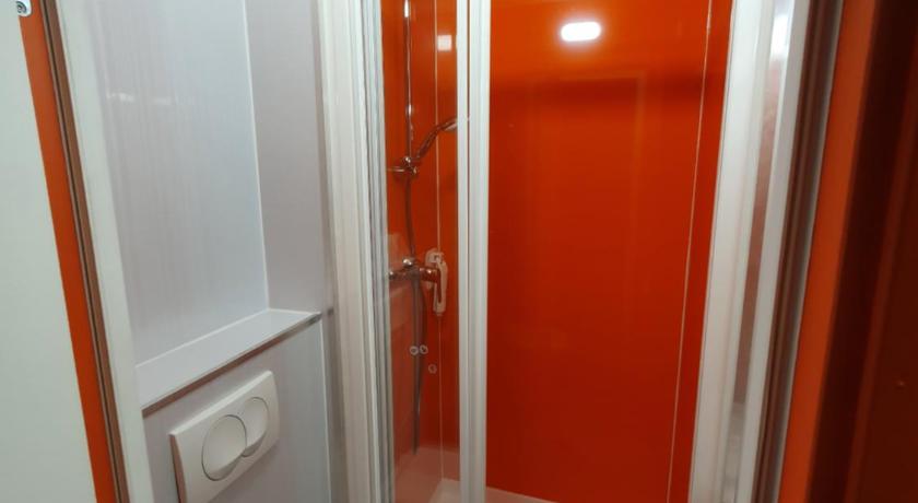 Kyriad Direct Orleans - Olivet - La Source photo