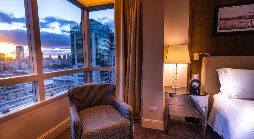 Image of Deluxe Double or Twin Room with City View 9
