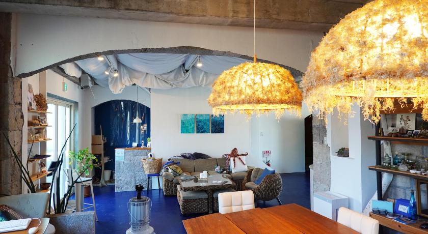 Hostel NABLA — Hotel in Niijima