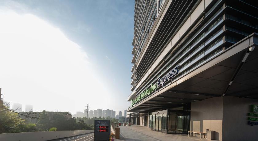Holiday Inn Express Chongqing Caiyun Lake By IHG - image 35