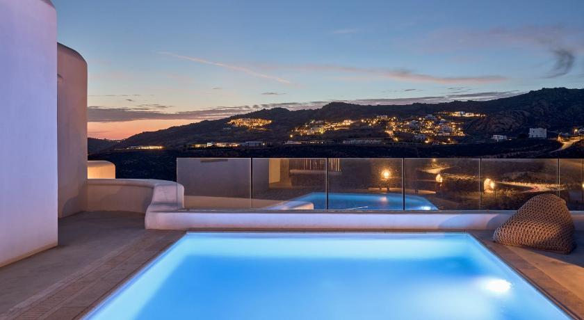 Arte And Mare Luxury Suites And Spa Hotel - image 2