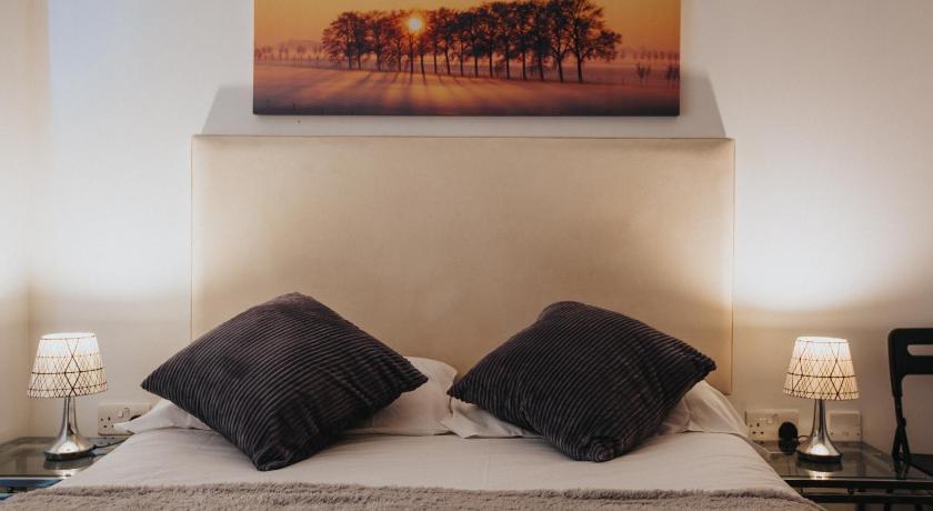 Image of Two-Bedroom Apartment 14