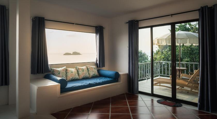 Image of Deluxe Suite Ocean View 8