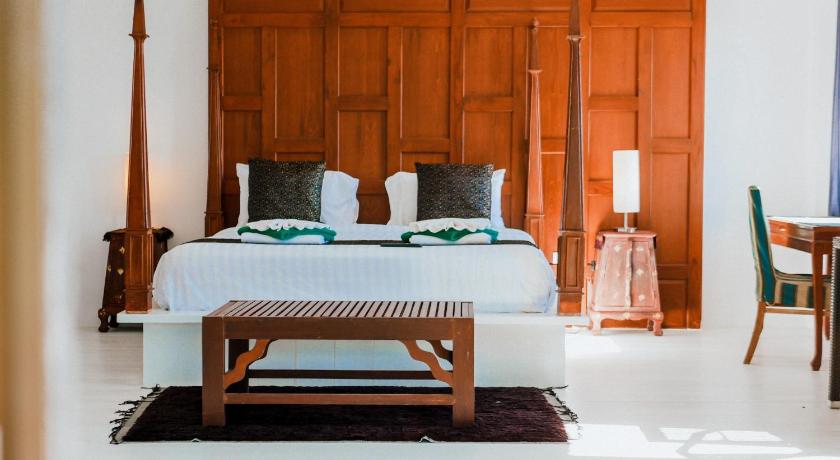Image of Deluxe Suite Ocean View 5