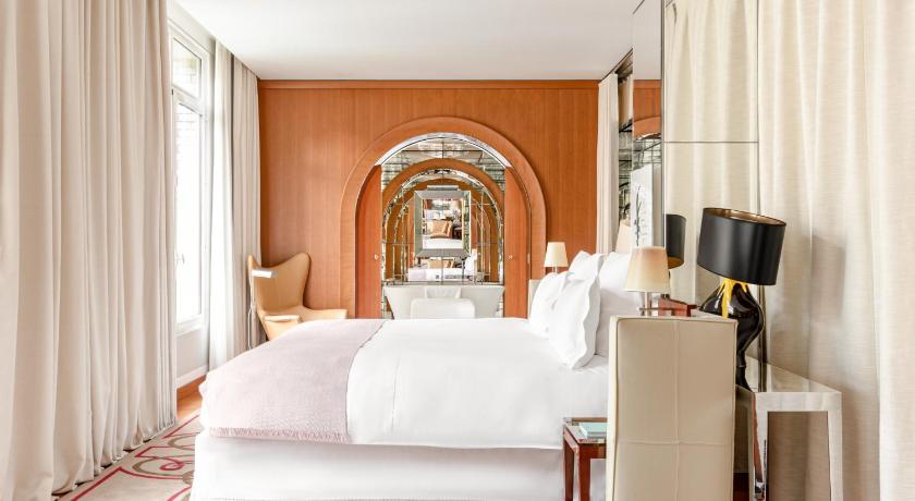 Image of Signature Suite 6