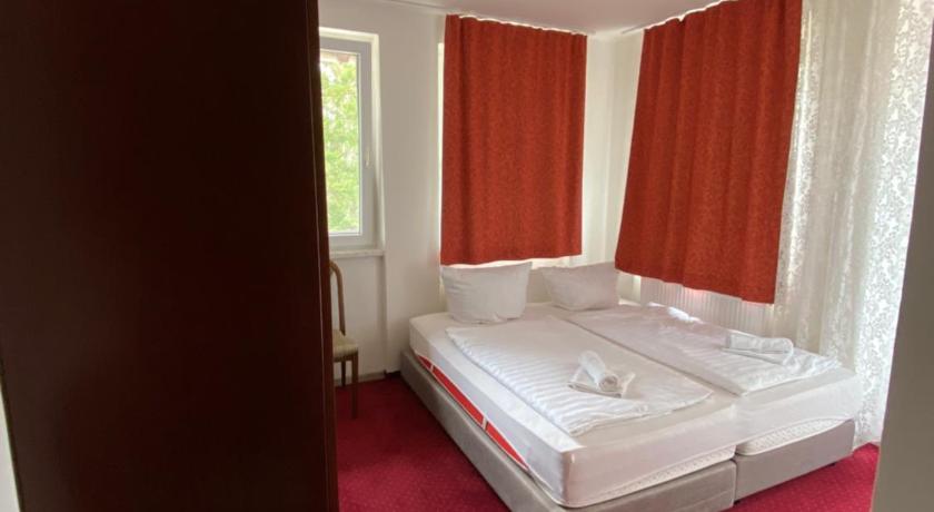 Hotel Houstka photo