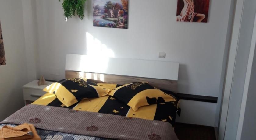 Vila Lavinia photo