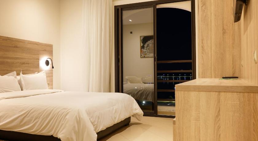 Hotel El Djenina photo
