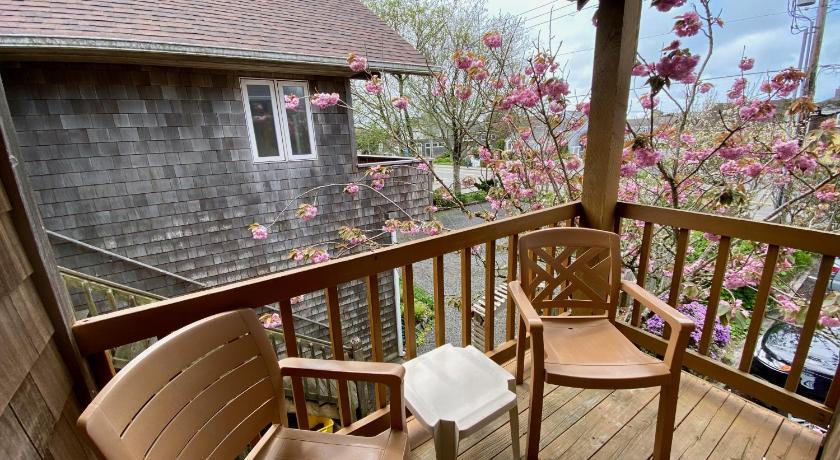 Lighthouse Inn photo