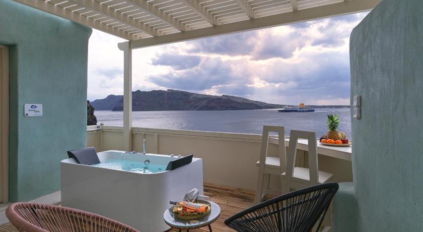Secret Gem Suites photo