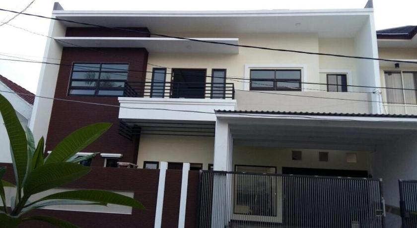 The Green Home. New  and Spacious 3 br home - image 10